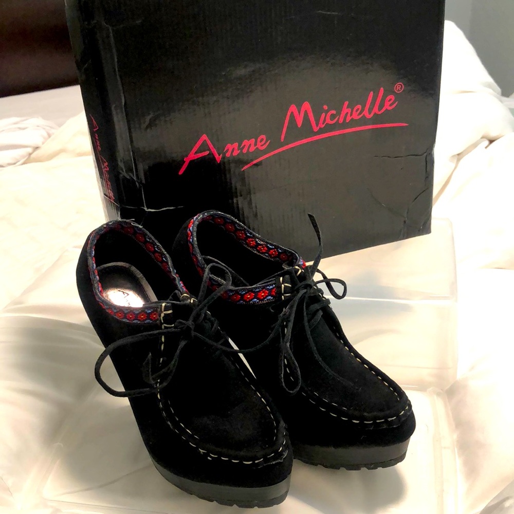 Anne Michelle Booties, Size 7